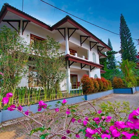 The Jayakarta Cisarua Hotel Puncak Exterior foto