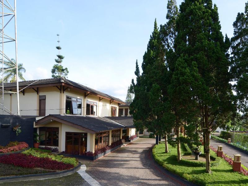 The Jayakarta Cisarua Hotel Puncak Exterior foto